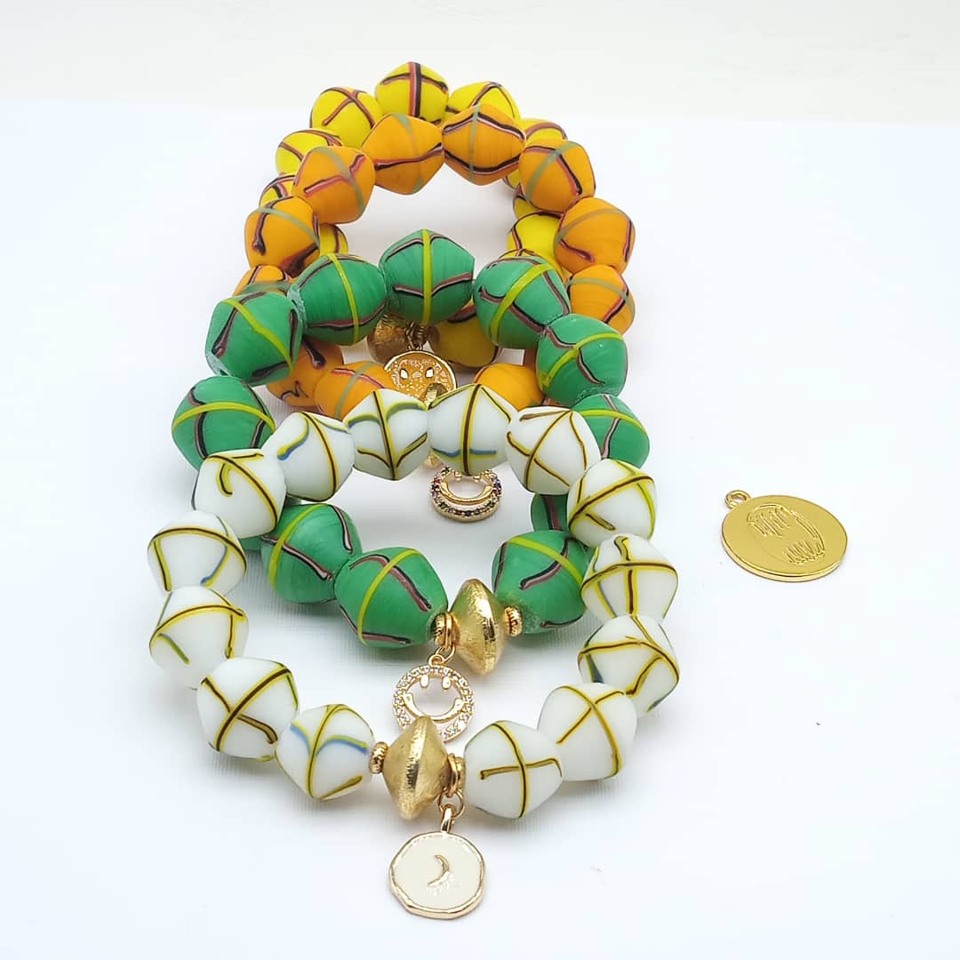 Bracelet en perles anciennes Hego image 4
