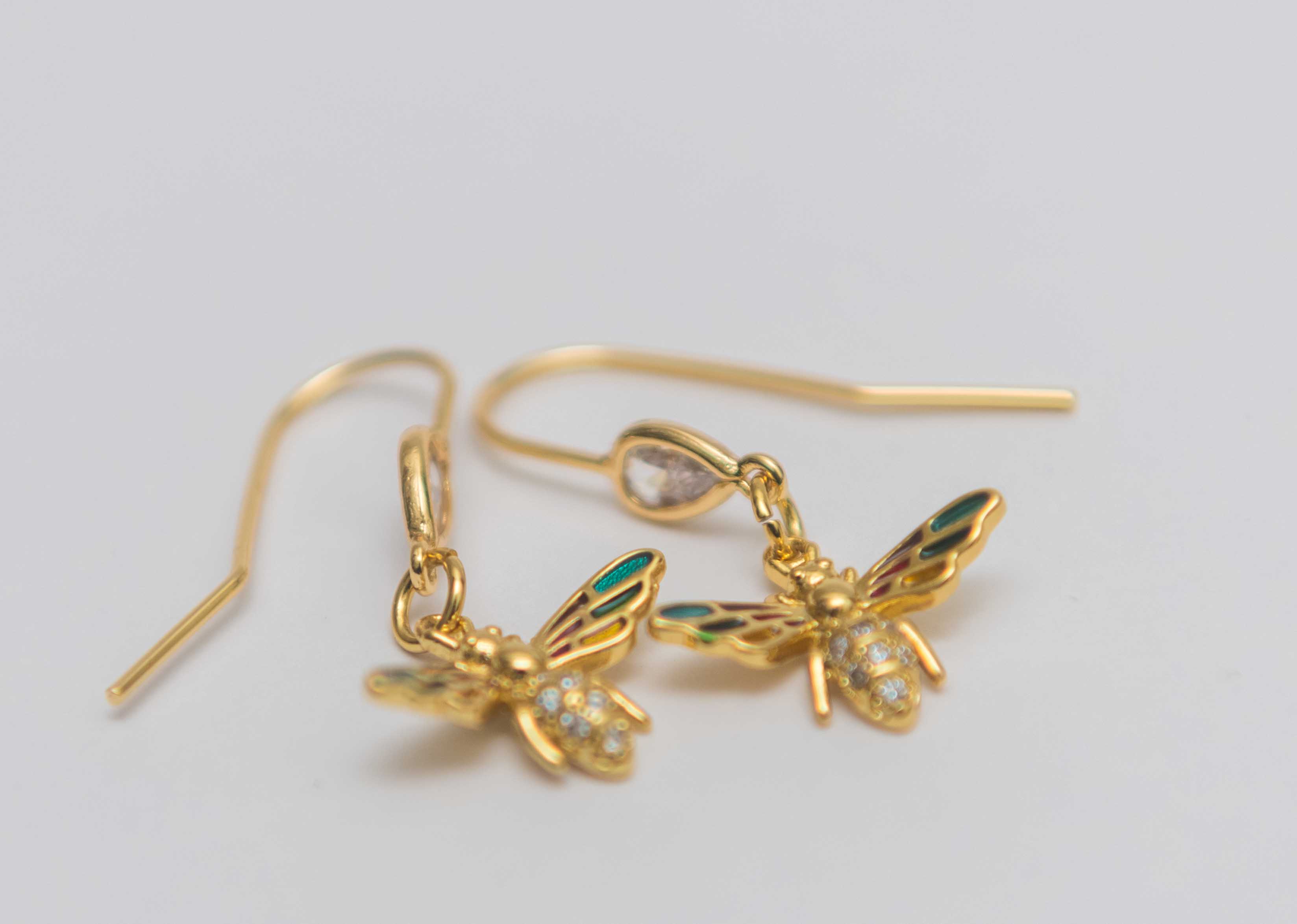 Bracelet et Boucles d'oreilles en libellule strassé image hover